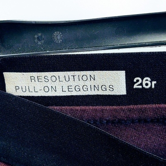 EUC GAP 1969 RESOLUTION SOFT WINE PULL-ON LEGGINGS ELASTIC WAISTBAND SIZE 26R - Picture 6 of 6